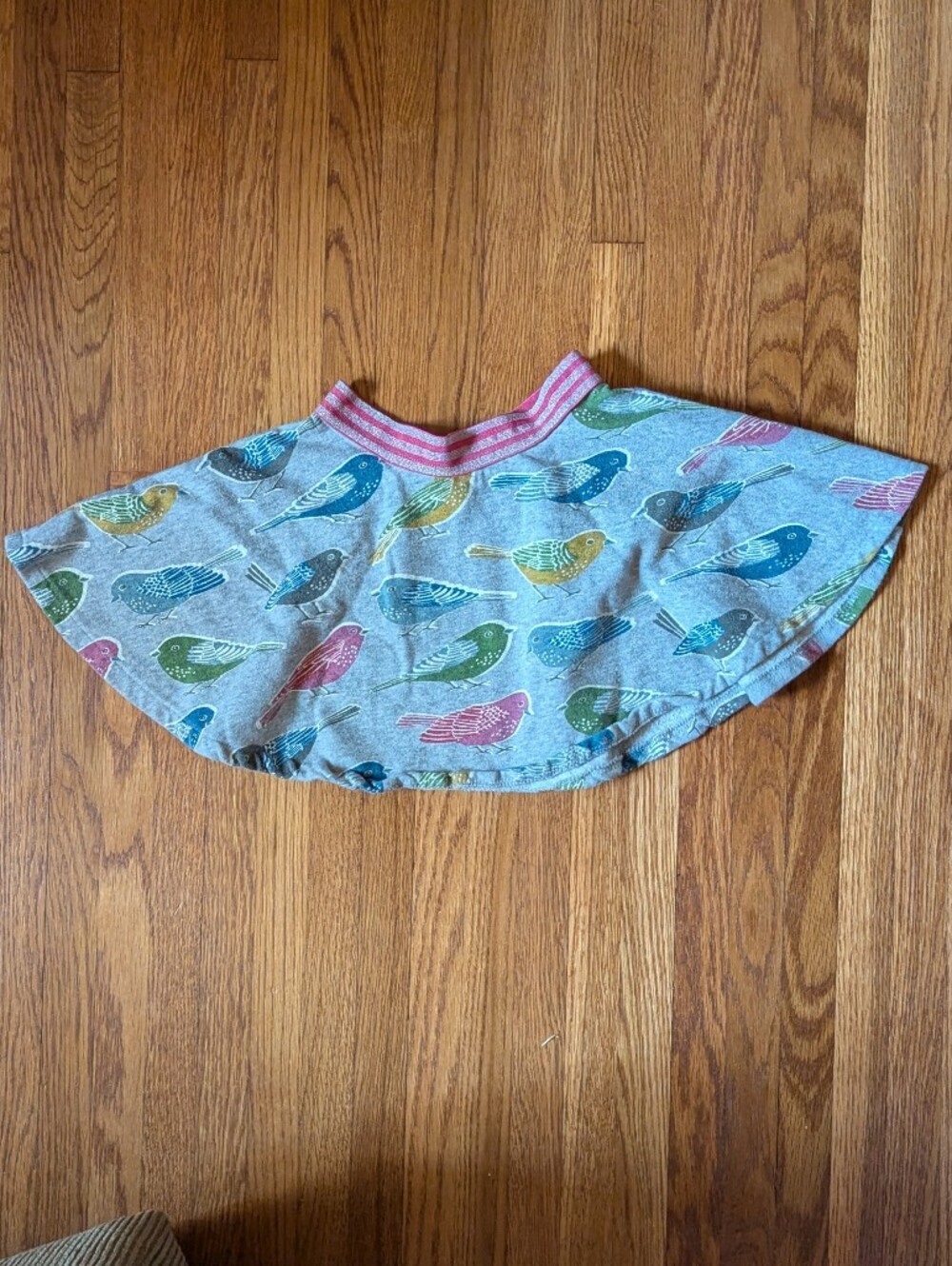 Mini Boden Gray Skirt with Colorful Bird Print and Pink Waistband